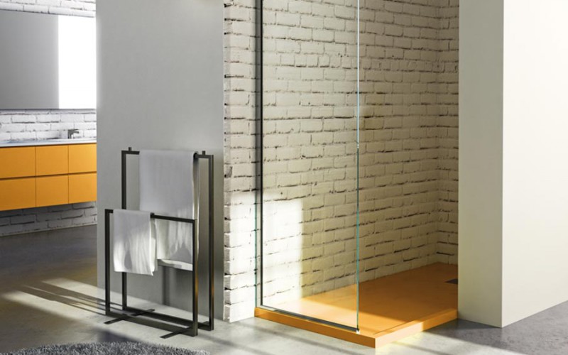 Piatti doccia e pannelli di rivestimento in resina colorata - Cima